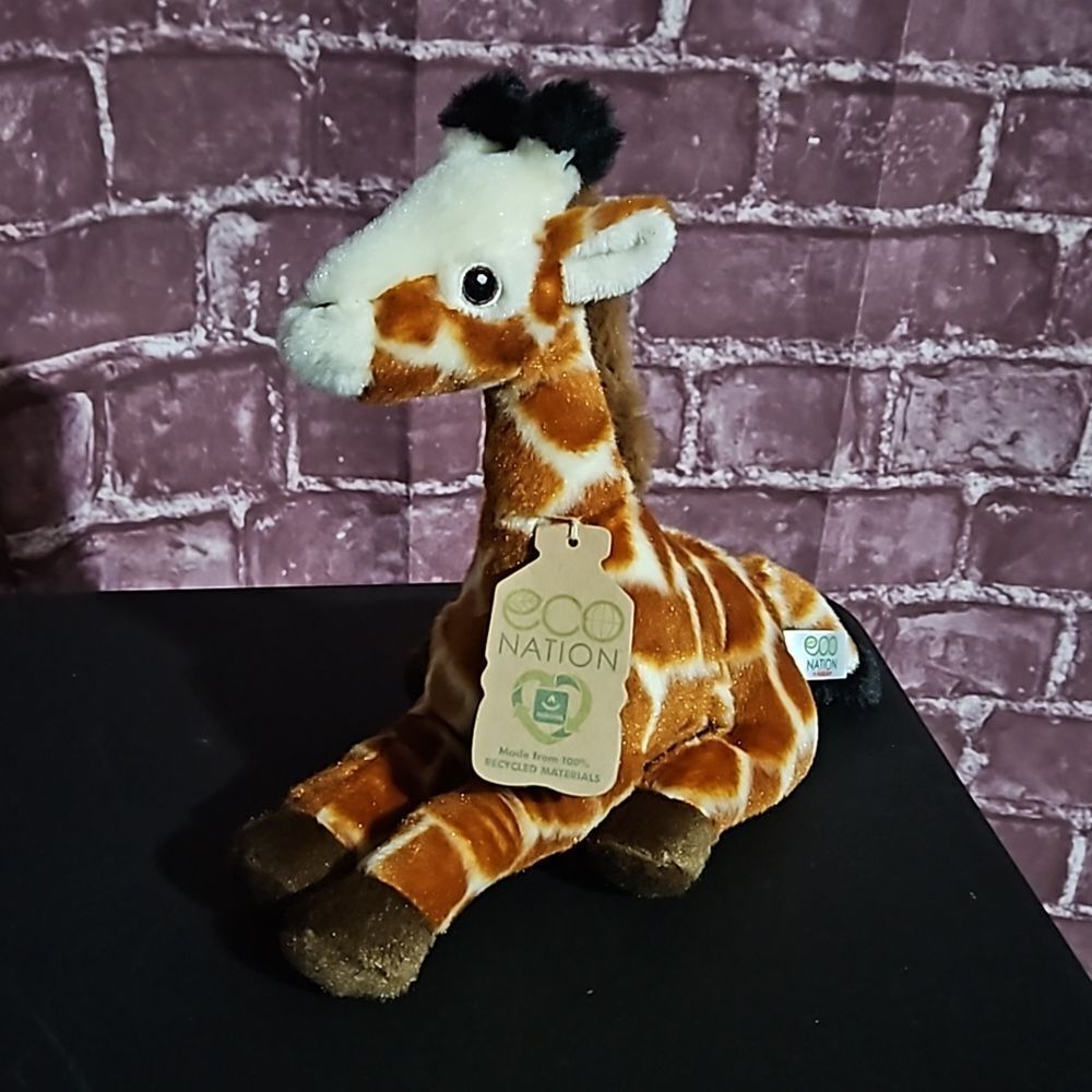 EcoNation Plush Sparkly Giraffe NWT